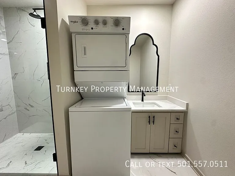 915 North St #5 — Photo 9