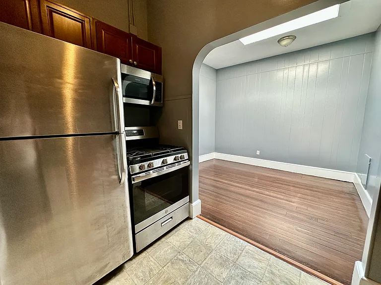 100 Cabot St #7 — Photo 11