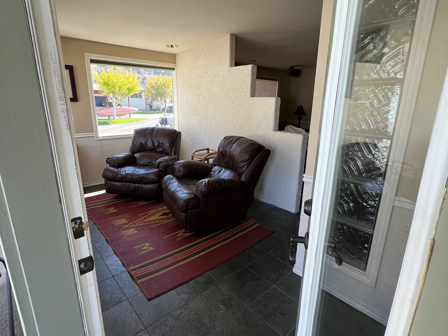 2 bed, 1100 sqft, $1,600 — Photo 4