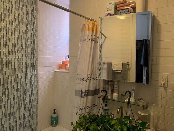 5th image of 138 Edgecombe Ave APT 5B