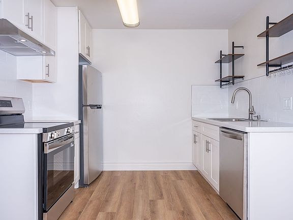 2nd image of 45 Tamal Vista Blvd #228