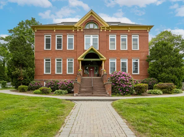 58 Woodley Court #14, Meriden, CT 06450