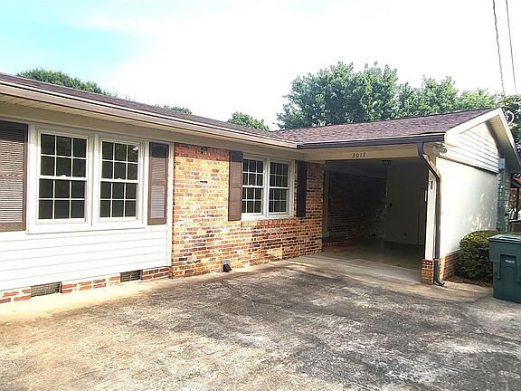 3rd image of 3017 Imperial Dr