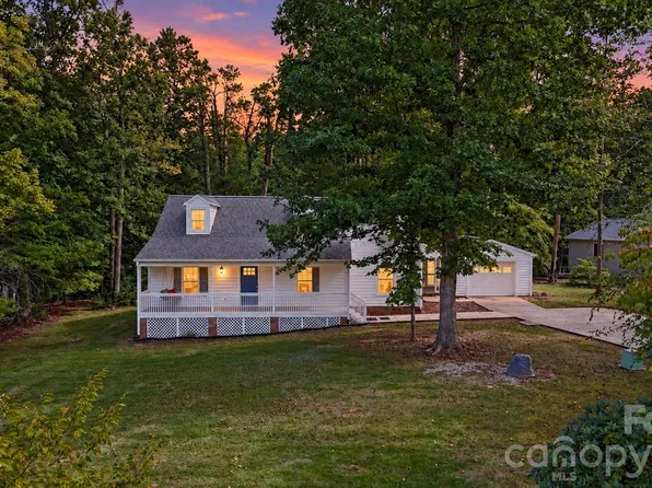 11538 Gelding Dr, Charlotte, NC 28215