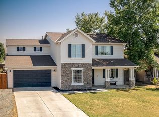 1228 E Waterview St, Hanford, CA 93230