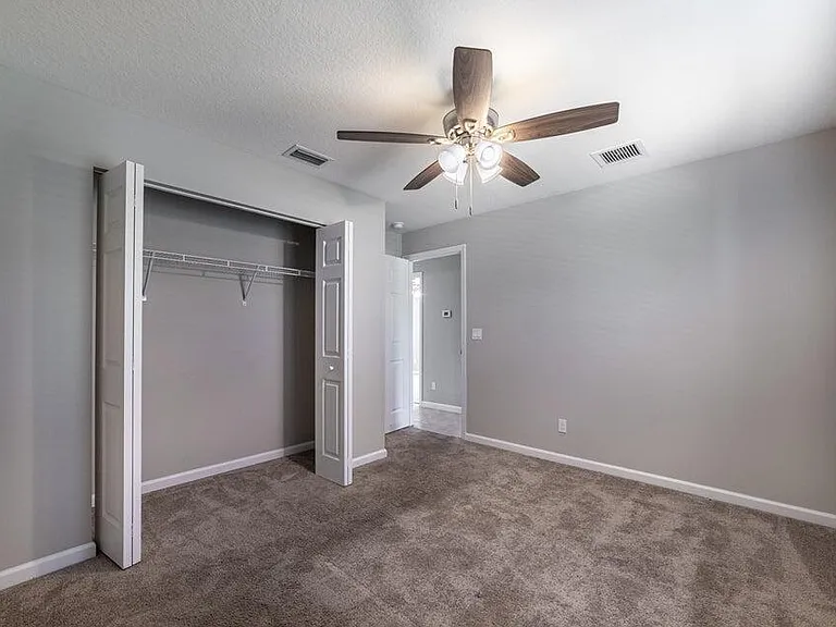 2372 SE Maslan Ave — Photo 36