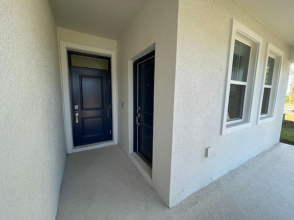 3rd image of 6371 Lakepine St