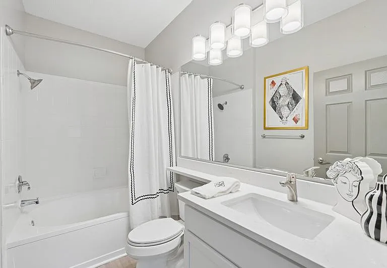 Brookberry Park Apartments — Photo 12