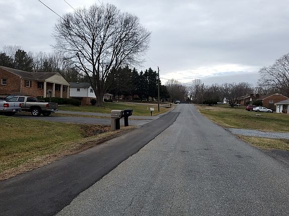 4th image of 432 Westridge Cir