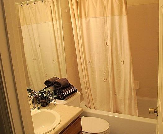 4th image of 5526 Seabridge Ct