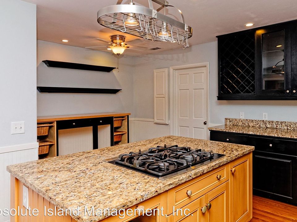 1st image of 11 Muirfield Rd