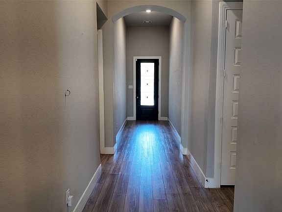 5th image of 2220 Terry Ave