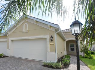 1303 Calle Grand St, Bradenton, FL 34209