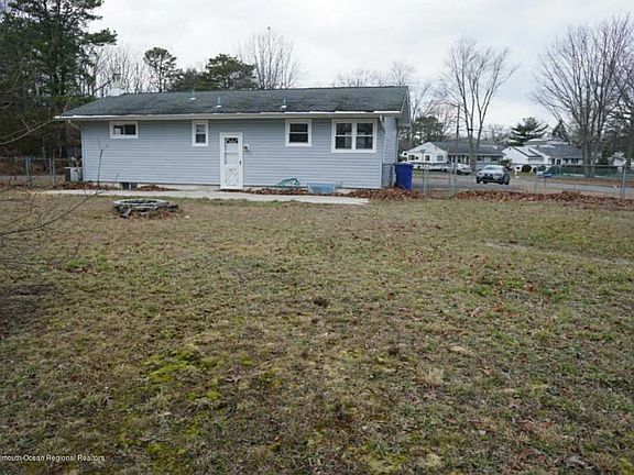 3rd image of 924 Bellwood Dr