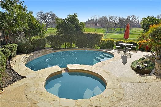 4th image of 1787 Sunningdale Dr