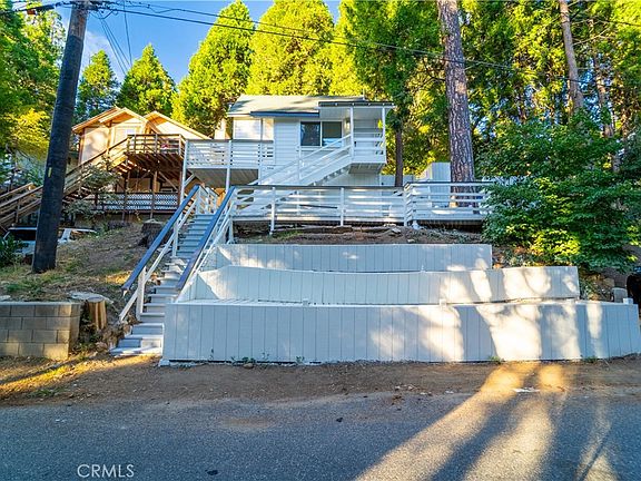 5th image of 744 Woodland Rd