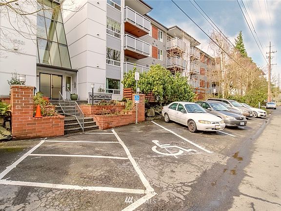2nd image of 10501 8th Ave NE APT 309