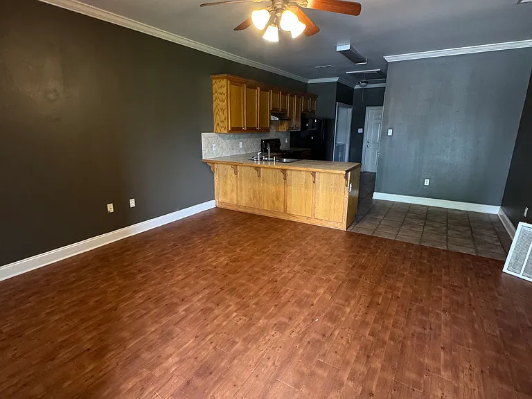 1820 Jade Ave — Photo 3
