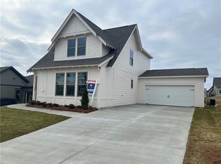 633 Shropshire Dr, Auburn, AL 36832