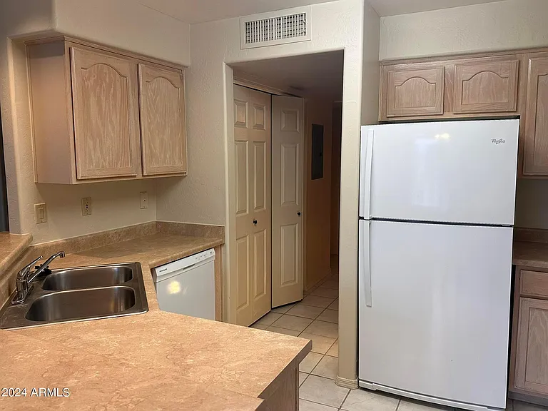 16715 E El Lago Blvd #214 — Photo 4
