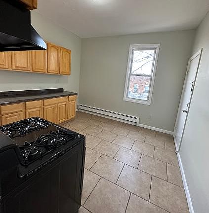 2nd image of 210 N 19th St #3B