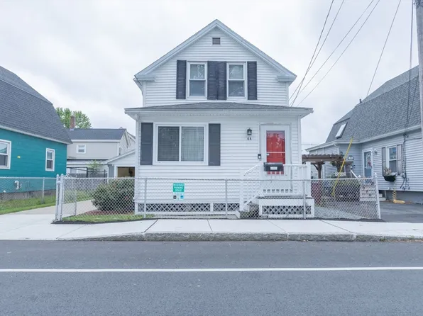44 Carolyn St, Lowell, MA 01850