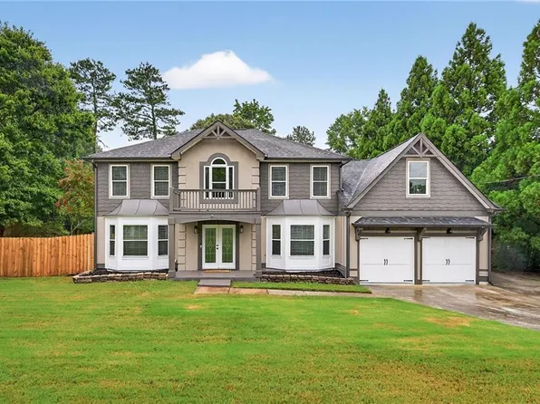 1742 Ivy Pine Ct, Buford, GA 30519