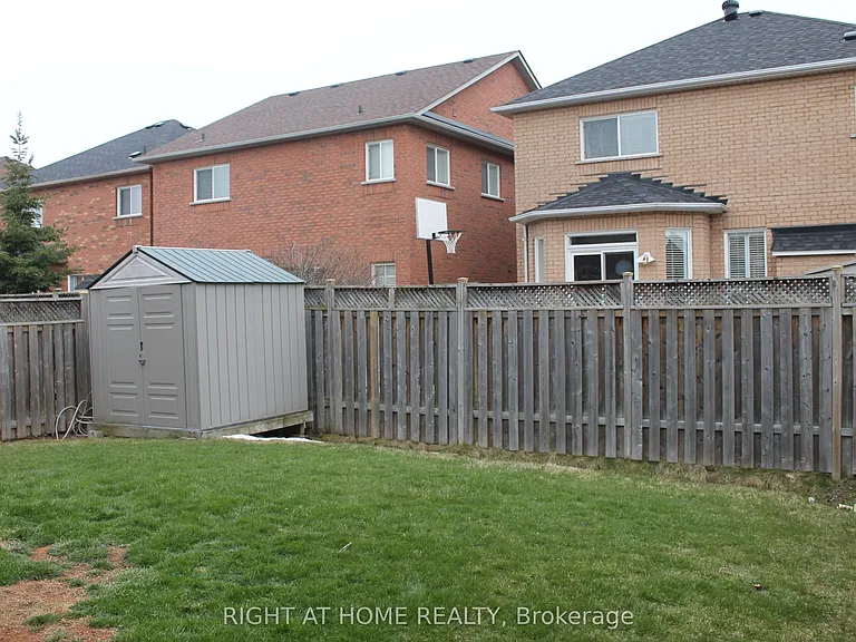 5654 Churchill Meadows Blvd — Photo 23