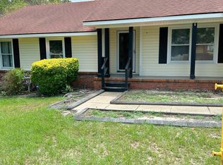 6849 Woodmark Dr, Fayetteville, NC 28314