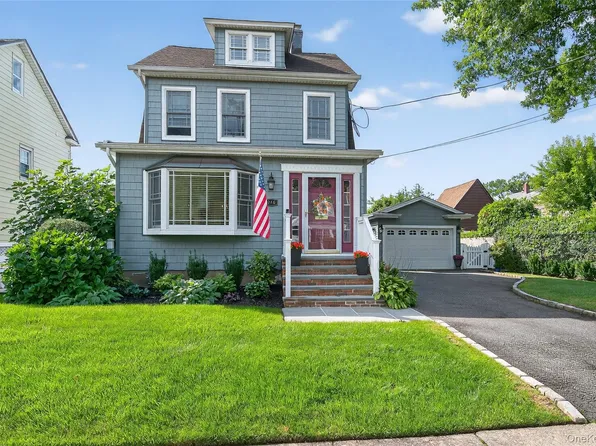 246 Liberty Avenue, Westbury, NY 11590