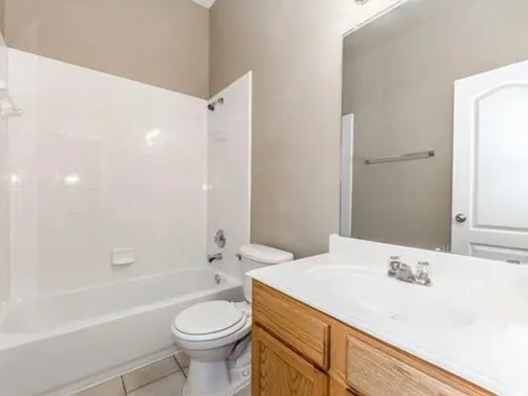 1709 Azalea Dr — Photo 6