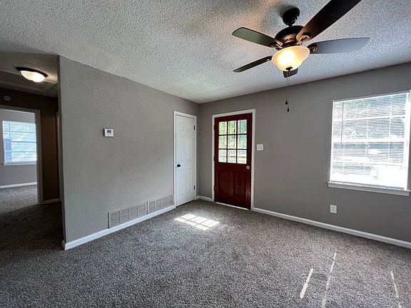 5th image of 4433 Range Line Rd