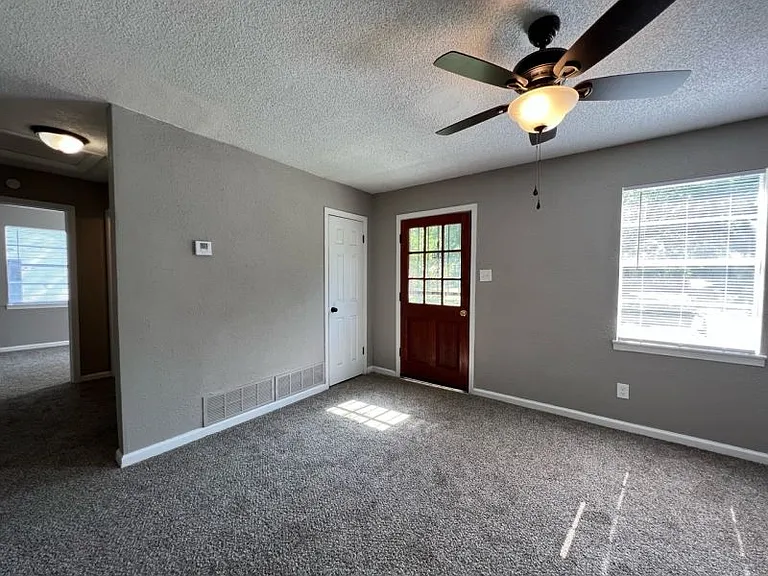 4433 Range Line Rd — Photo 5