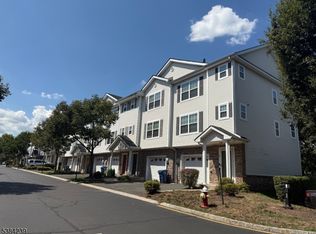 3 Liam St, Somerset, NJ 08873