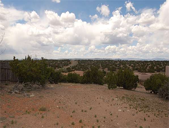 1st image of 17 Camino Barranca