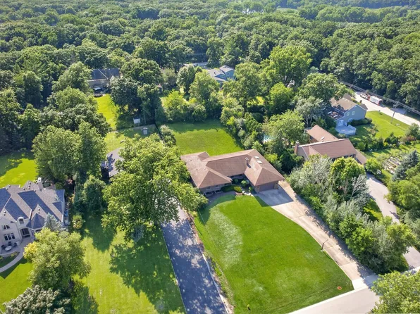 3620 Douglas Rd, Downers Grove, IL 60515