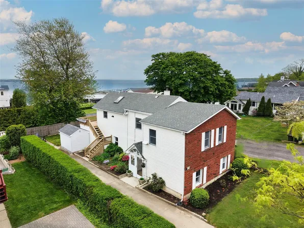 1250 2nd St, New Suffolk, NY 11956