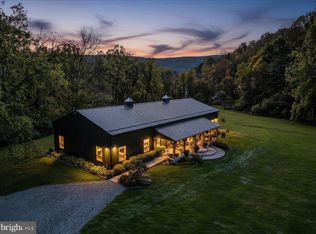 30 Polecat Hollow Blvd, Franklin, WV 26807