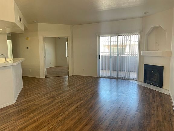 4th image of 3605 Spanish Butterfly St Unit 202
