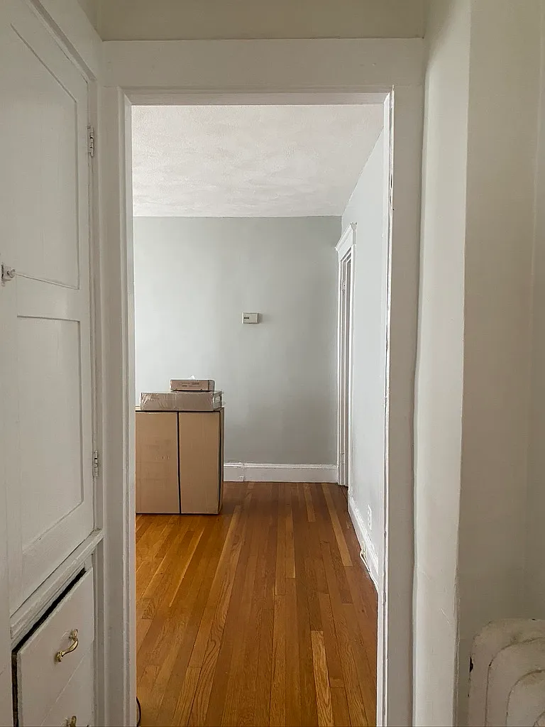 3 bed, 1207 sqft, $4,200 — Photo 4