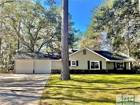 561 Davis Rd Photo 1