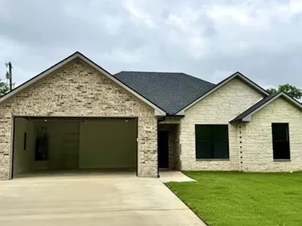 304 S Bradford St, Arp, TX 75750
