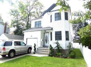 1 Grand Ave, Lynbrook, NY 11563