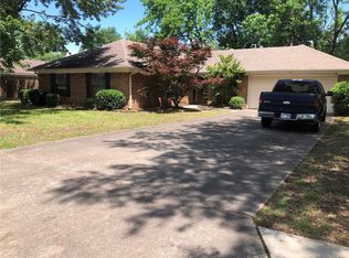 706 Hickory Hollow Ln, Russellville, AR 72801