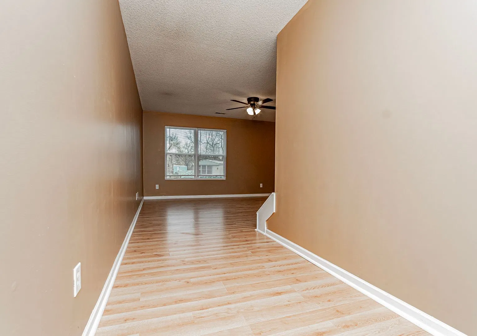 Please View 3D Virtual Walk-Through Before Scheduling a Showing — Photo 3