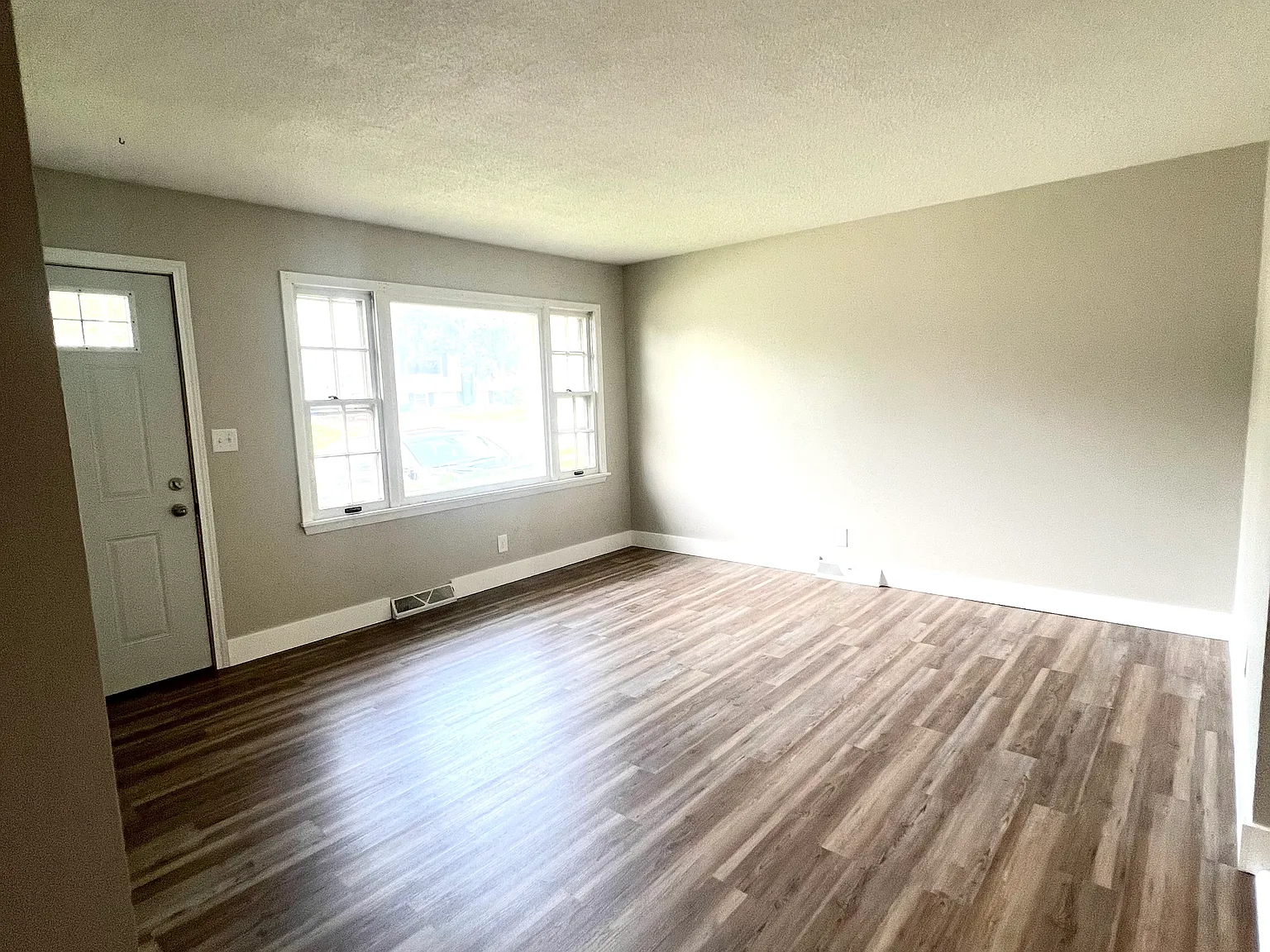 4706 N Ripley St — Photo 3