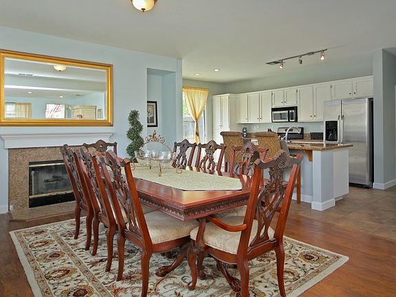 5th image of 624 Farridge Dr