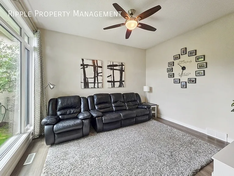 138 Mount Robson Close SE — Photo 14