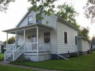 301 NE 6th St, Atlanta, IL 61723