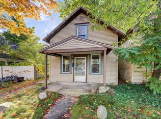 617 2nd St, Traverse City, MI 49684